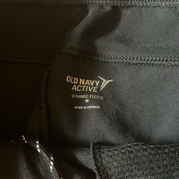 Medium Black Old Navy Active Men’s Sweatpants (with zip up pockets) - Picture 4 of 4